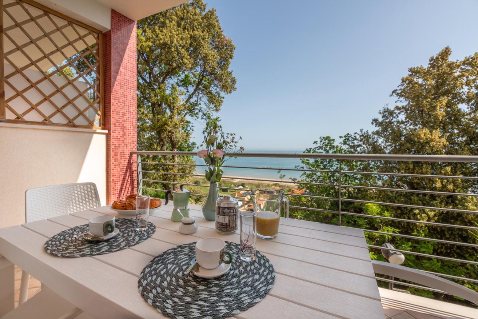 Abruzzodamare Amazing Apartments With Romantic Sea View Francavilla Al Mare Exterior foto